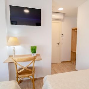 Habitación con 2 Camas Individuales